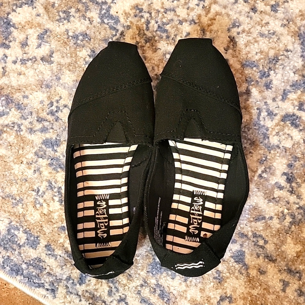 Mad love flats